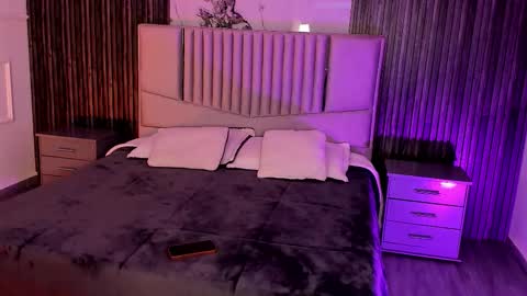 Lilly Ortiz online show from 10/27/25, 07:40