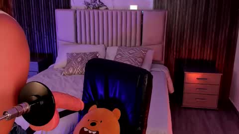 Lilly Ortiz online show from 02/04/26, 11:27