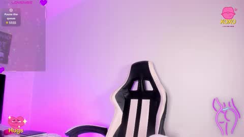 Lilly online show from 11/14/25, 01:21