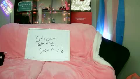 Snapshot of lillyvtrap chatting on 10/05/25, 10:07 lillyVonT online show from 10/05/25, 10:07