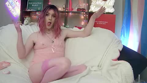 lillyVonT online show from 02/16/26, 12:18