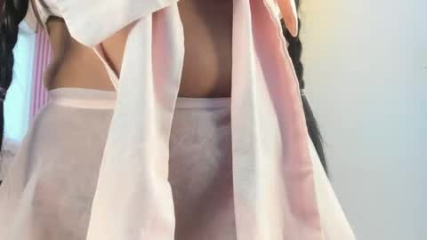 lillyy16 online show from 06/01/26, 11:01