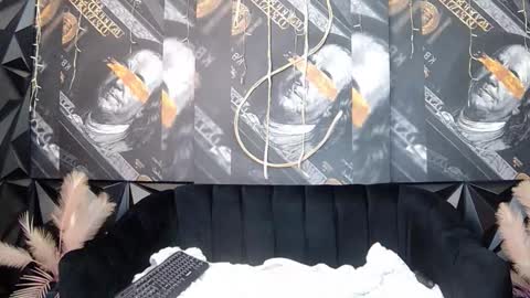 lilmissbaddiexxx online show from 11/28/25, 05:21