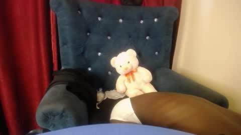 Snapshot of lilmystic_lola chatting on 10/02/25, 06:31 Chelsea online show from 10/02/25, 06:31