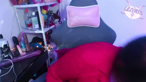 Lilo  online show from 01/22/25, 03:09