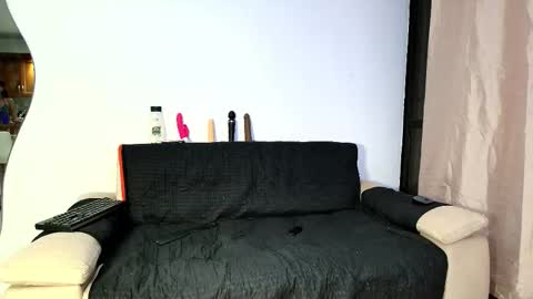 vanessa online show from 12/18/25, 12:06