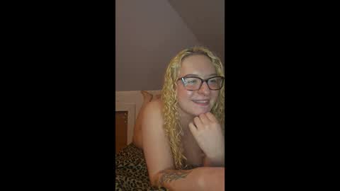 Snapshot of lilpies chatting on 02/25/26, 07:45 LilPies online show from 02/25/26, 07:45