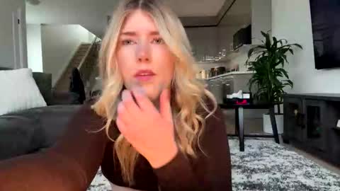 Ava online show from 03/27/26, 01:22