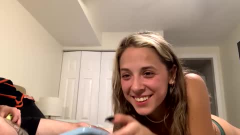 lilslutxxxbangz online show from 02/25/26, 04:00