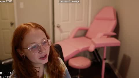 Snapshot of lilst0rm chatting on 01/31/25, 04:14 lil or red online show from 01/31/25, 04:14