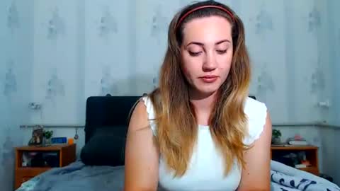 Snapshot of lilu_cute25 chatting on 06/24/26, 08:41 lilu_cute25 online show from 06/24/26, 08:41