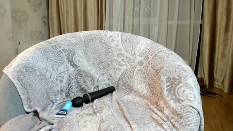 LILY online show from 12/08/24, 03:02