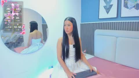 Snapshot of lily__star chatting on 04/29/26, 03:10 lily online show from 04/29/26, 03:10