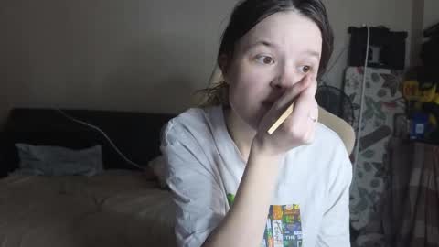 lily_and_jake online show from 11/22/25, 05:28