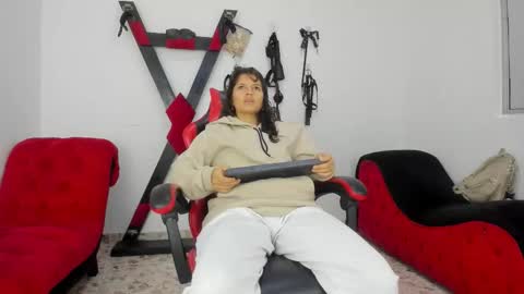 Lily and Lina online show from 12/03/25, 12:14