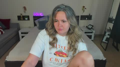 Lily online show from 05/29/26, 01:14