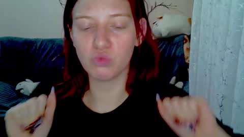lily_ember online show from 02/05/26, 06:12