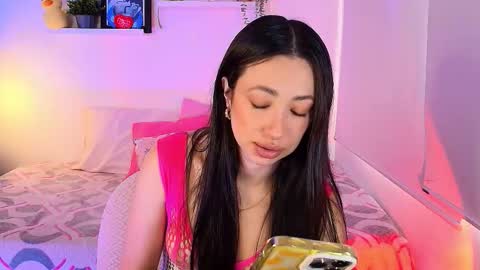 just lily online show from 12/22/25, 09:23