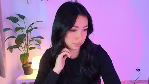 just lily online show from 06/25/26, 10:47
