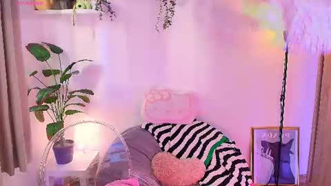 just lily online show from 07/26/26, 10:05