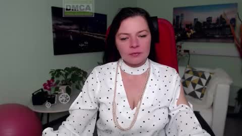 Lily online show from 11/24/25, 05:07