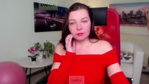 Lily online show from 11/27/25, 06:15