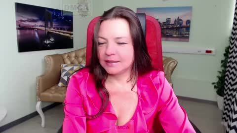 Lily online show from 06/06/26, 06:51