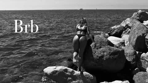 Lily online show from 12/11/24, 09:41