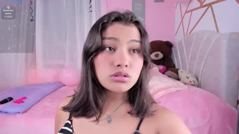 Lily online show from 09/19/25, 04:36