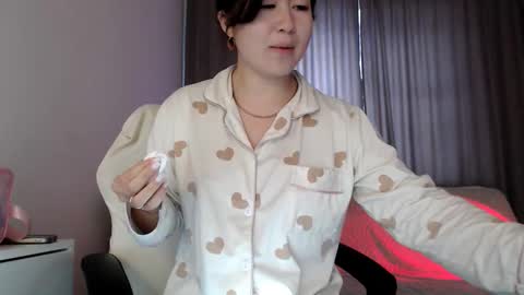 Lily Litle online show from 10/17/25, 09:12