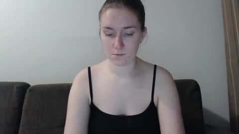 lily_love_x online show from 12/06/24, 11:47