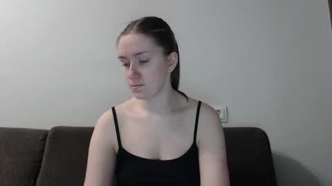 lily_love_x online show from 02/14/25, 03:33