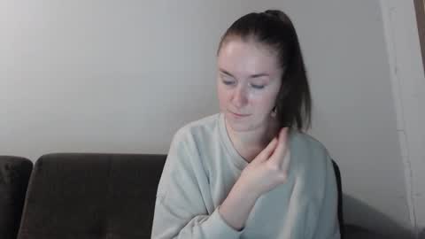 lily_love_x online show from 10/17/25, 10:01