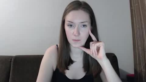 lily_love_x online show from 01/16/26, 10:03