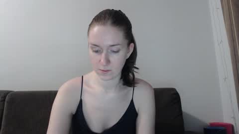 lily_love_x online show from 02/18/26, 10:17