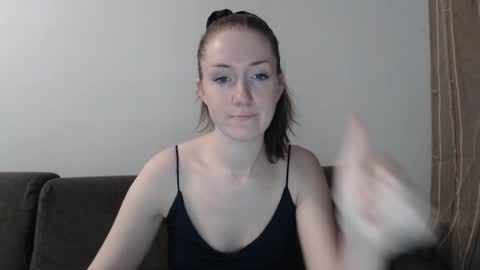 lily_love_x online show from 03/03/26, 10:48