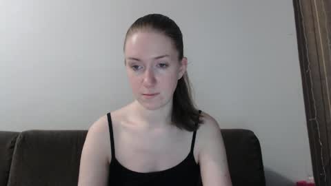 lily_love_x online show from 04/03/26, 10:41