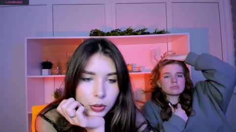 Lily online show from 11/13/25, 07:13