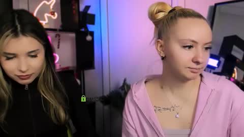 Lily online show from 01/13/26, 07:19