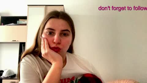 Lily online show from 12/19/24, 11:29