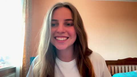 Lily online show from 02/07/25, 11:12