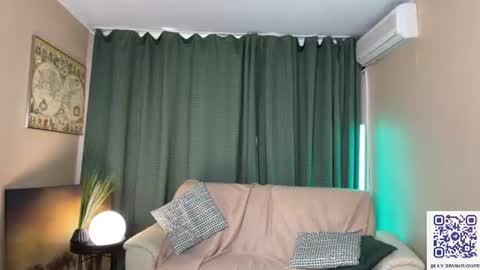 Snapshot of lily_spark_ chatting on 06/19/26, 01:21 Lily Spark online show from 06/19/26, 01:21