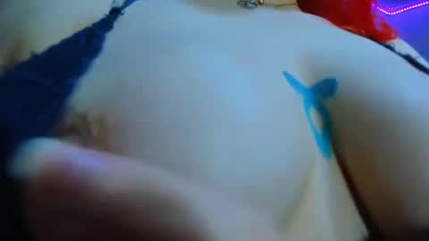 Snapshot of lily_stone04 chatting on 09/19/25, 06:15 lily_stone04 online show from 09/19/25, 06:15