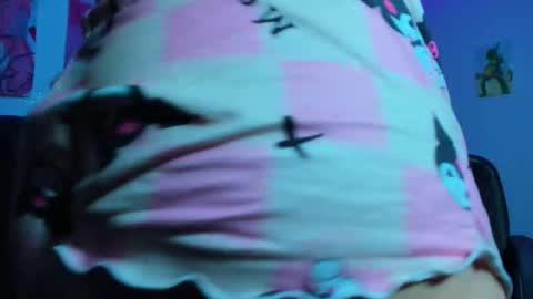 Snapshot of lily_stone04 chatting on 11/04/25, 07:51 lily_stone04 online show from 11/04/25, 07:51