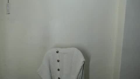 Snapshot of lily_summer23 chatting on 12/13/24, 01:44 Youre pleasure Lily online show from 12/13/24, 01:44