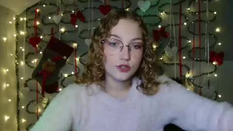 small lily online show from 12/18/25, 06:25