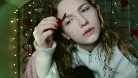 small lily online show from 01/09/26, 07:11