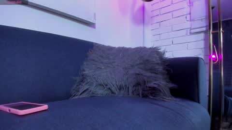 lily_waist online show from 02/03/25, 02:13
