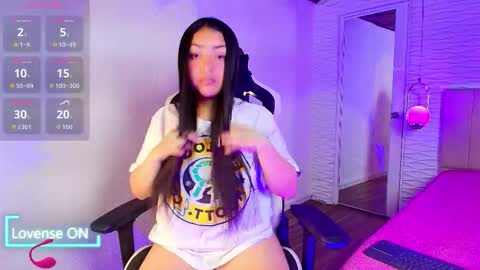 lily_waist online show from 09/17/25, 11:12