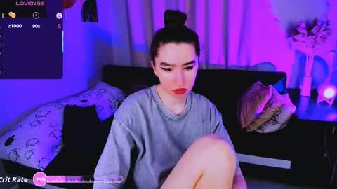 Snapshot of lily_xbaby chatting on 10/01/25, 06:52 LILY online show from 10/01/25, 06:52